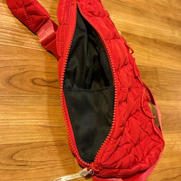 Quilted Sling Bag Red Puffer Do Everything In Love Crossbody Bag Shoulder Bag - Picture 5 of 8